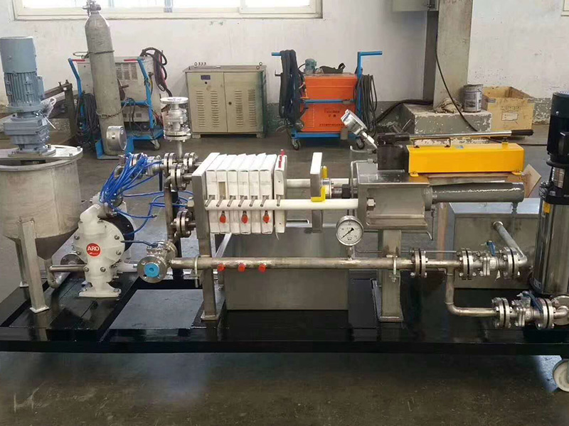 整機(jī)包覆不銹鋼隔膜壓濾機(jī)（黃酒壓榨機(jī)）